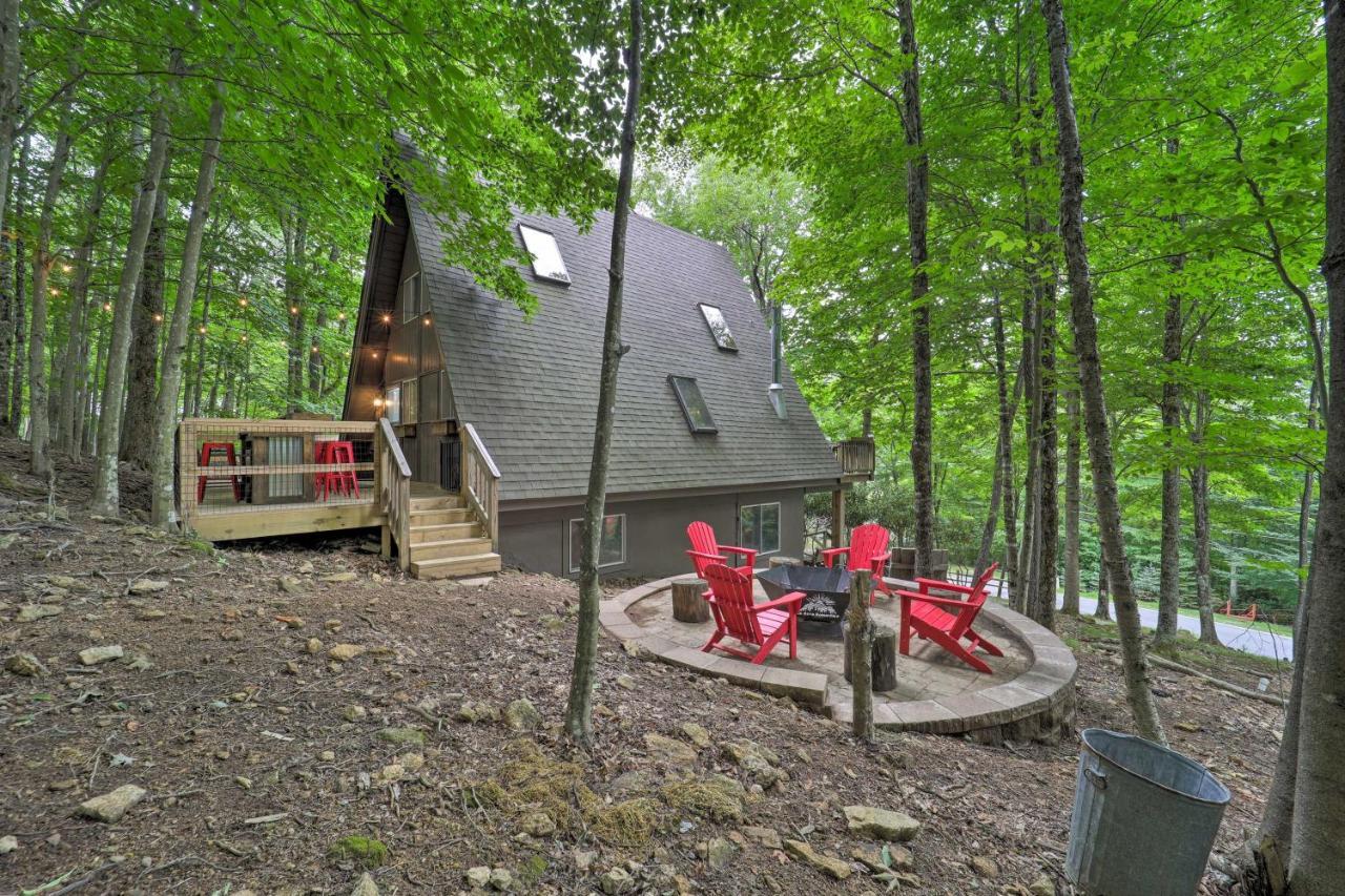 A-Frame Cabin With Hot Tub 1 Mi To Beech Mountain! 외부 사진