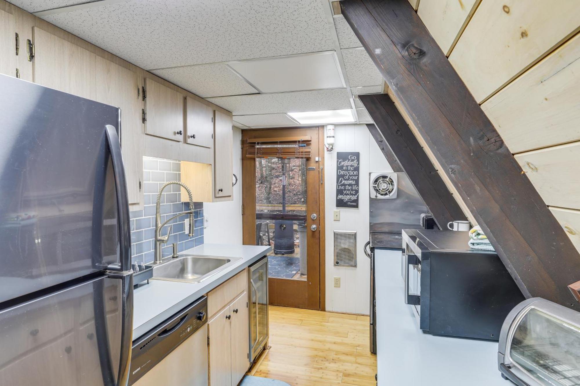 A-Frame Cabin With Hot Tub 1 Mi To Beech Mountain! 외부 사진